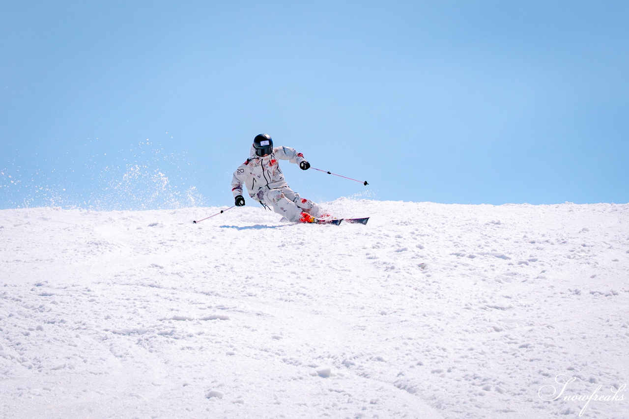 キロロリゾート｜ポカポカ陽気で絶好の春スキー日和♪こんな日は、みんなで思いっきり春雪を満喫しましょう！